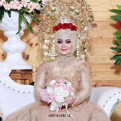 pengantin adat padang